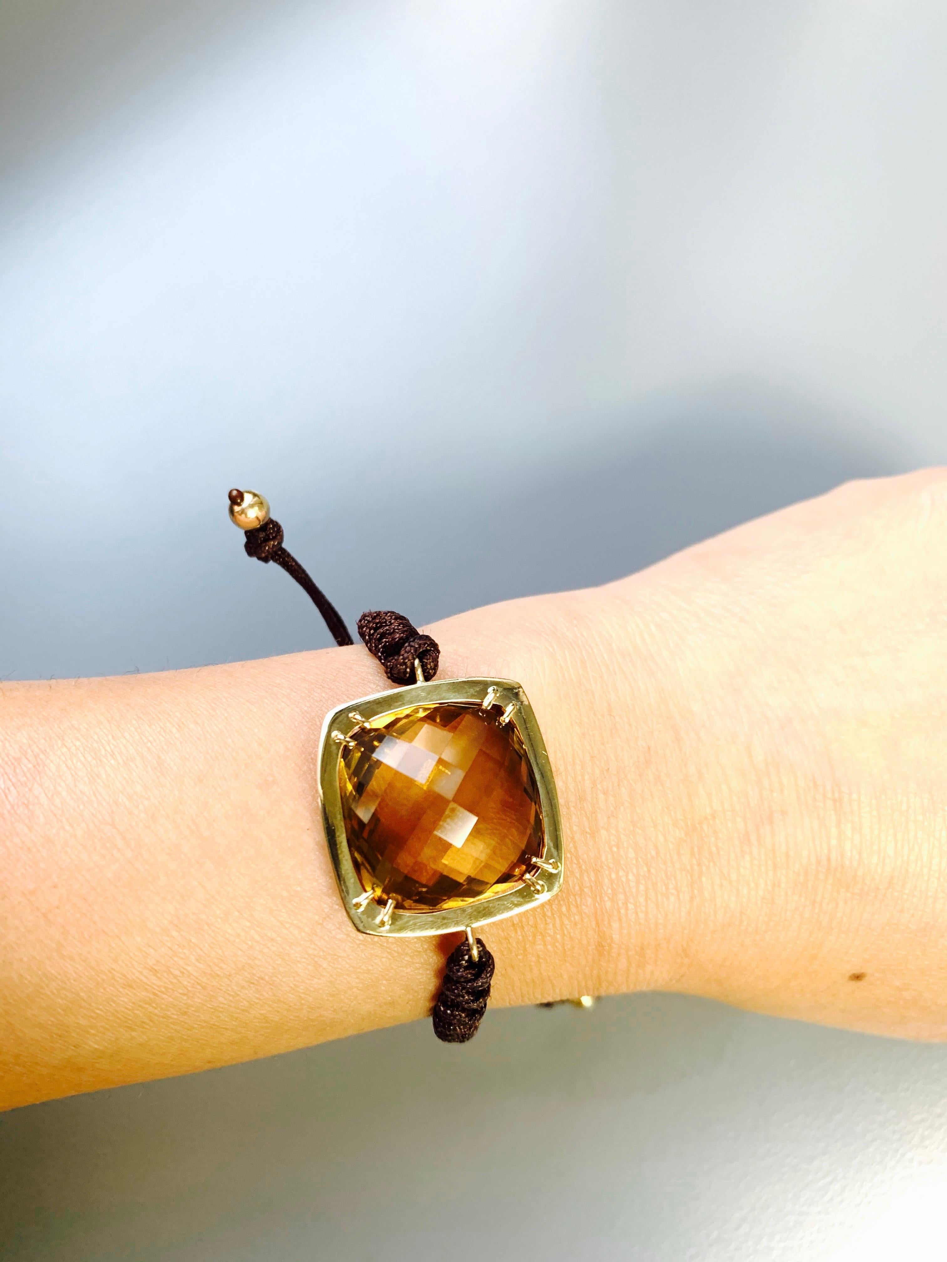 26.9 Carat Cognac Citrine Flexible Bracelet in 14 Karat Yellow Gold In New Condition For Sale In New York, NY