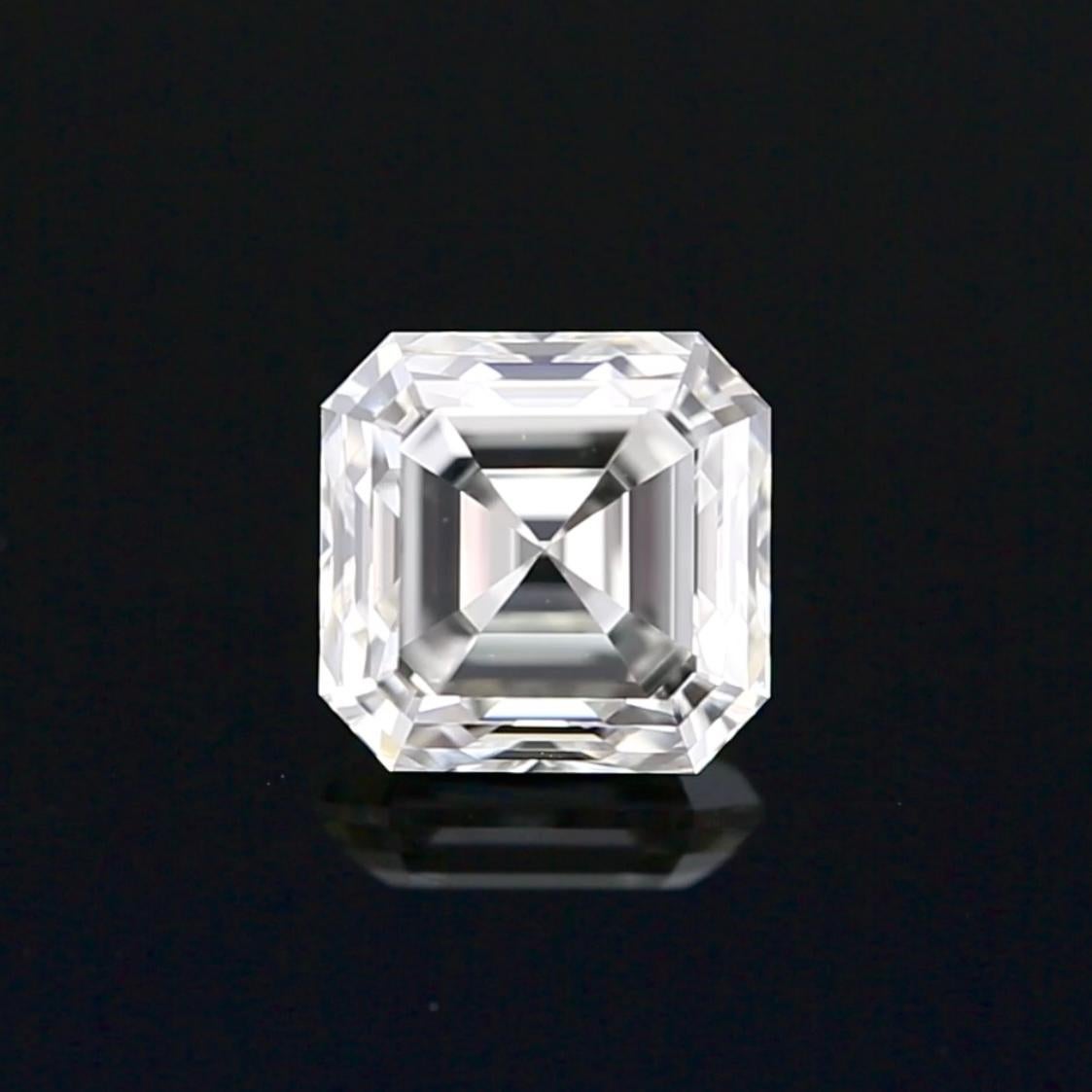 Women's or Men's 2.69 Carat G-VVS1 Square Emerald Cut Diamond – GIA Certified For Sale