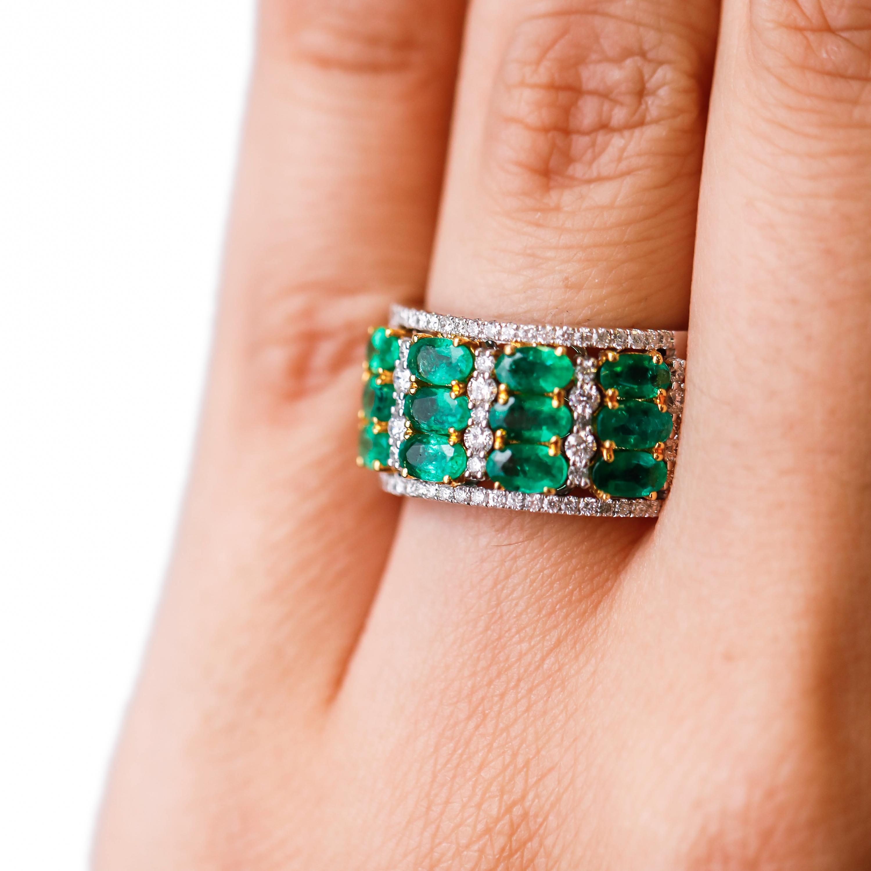 Women's 2.69 Carat Oval Cut Emerald and Round Diamond Cocktail Ring in 18k Two-Tone Gold