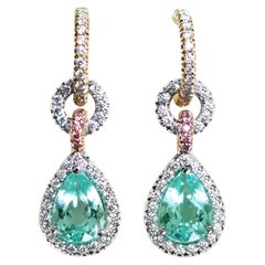 Orecchini a cerchio con tormalina Paraiba da 2,69 carati e diamanti Pink Diamond