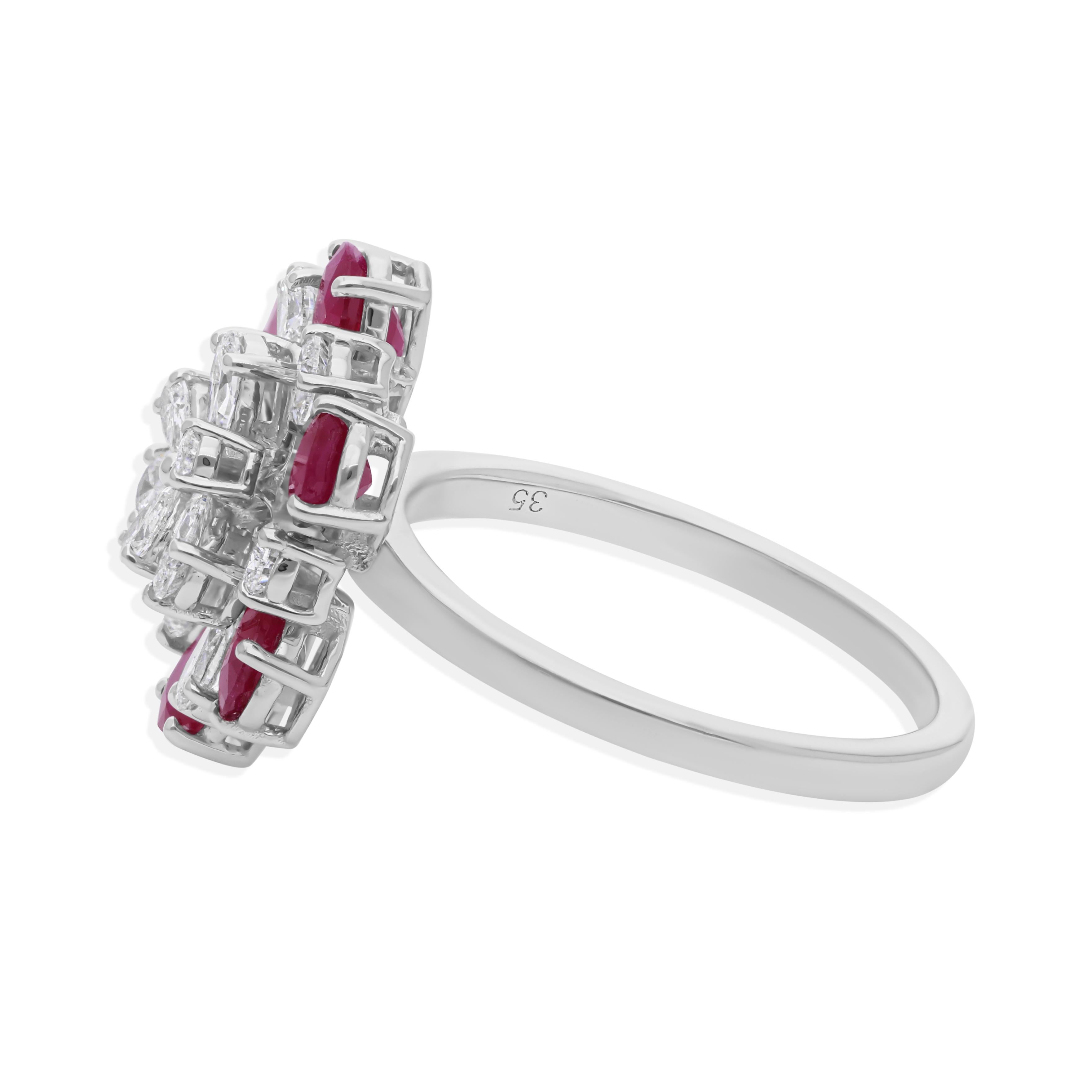 in vendita:  2,69 carati di rubino 1,04 carati di diamante SI/H Anello cocktail con fiore in oro bianco 18 carati 5