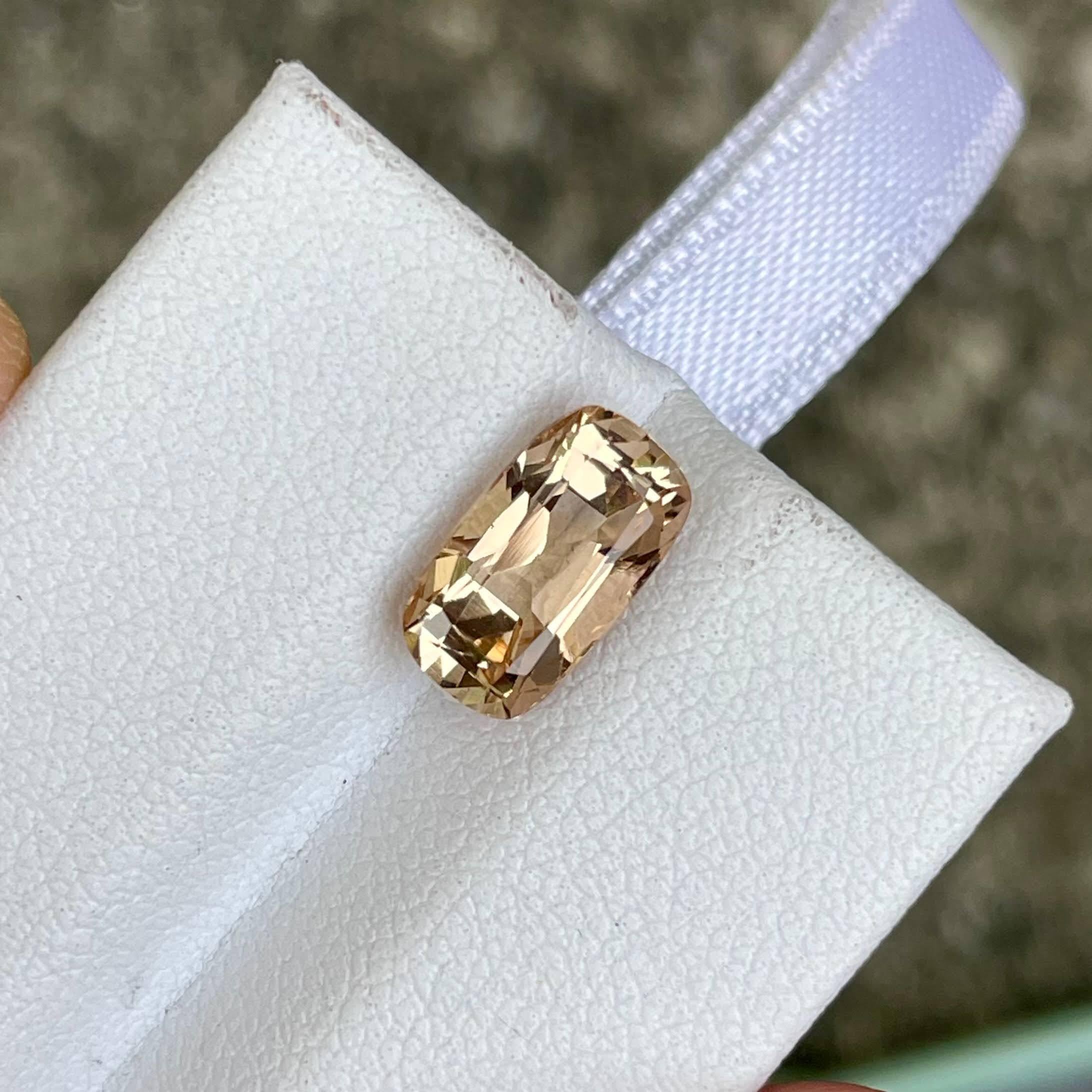 Women's or Men's 2.69 carats Imperial Topaz Stone Cushion Cut Natural Pakistani Gemstone