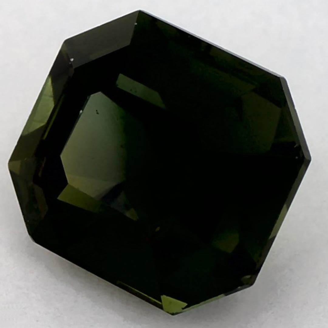 2.69 Ct Green Sapphire Octagon Cut Loose Gemstone In New Condition For Sale In Fort Lee, NJ