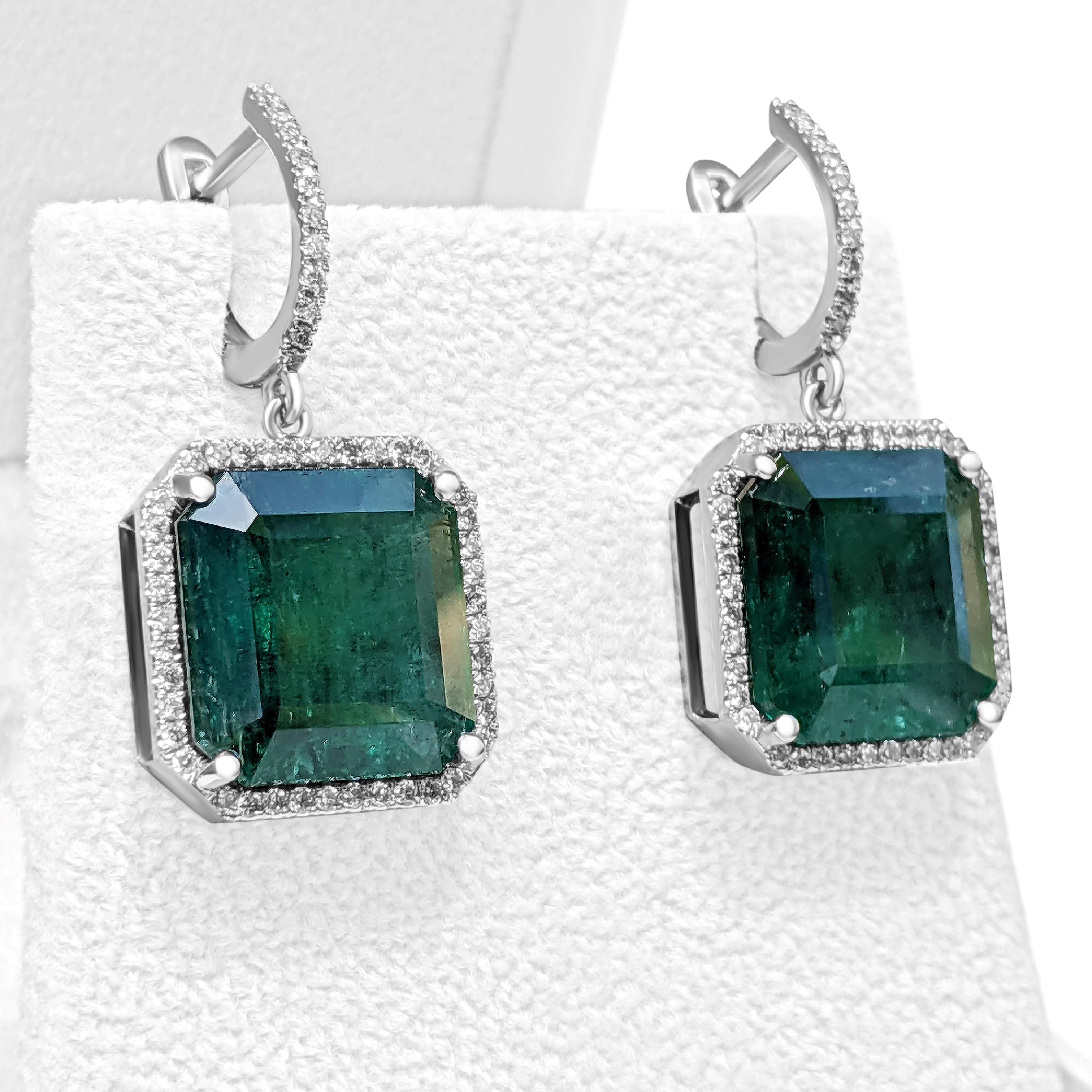 26.96 Carat Emerald and 1.20 Ct Diamonds - 14 kt. White gold - Earrings 4