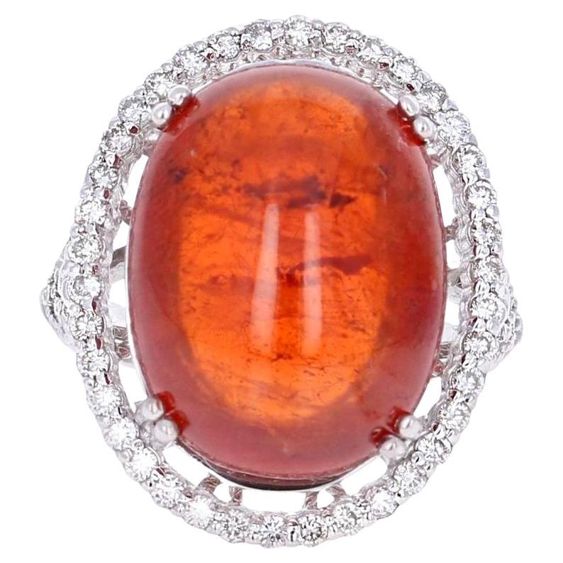 Bague cocktail en or blanc avec diamants spessartites cabochon de 26,97 carats