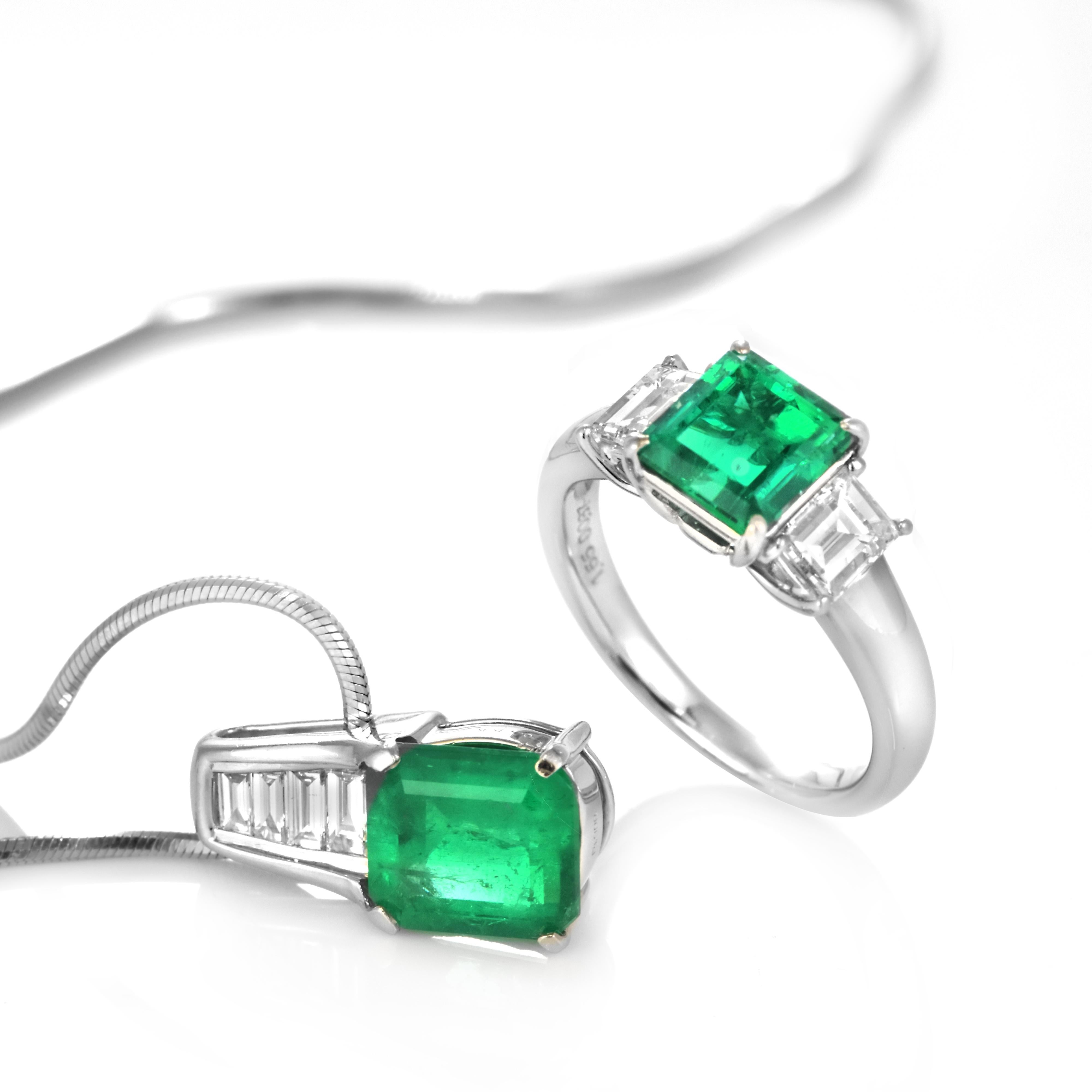 Colgante de Esmeralda Colombiana Natural y Diamante en Platino de 2,69vCarat en venta 11