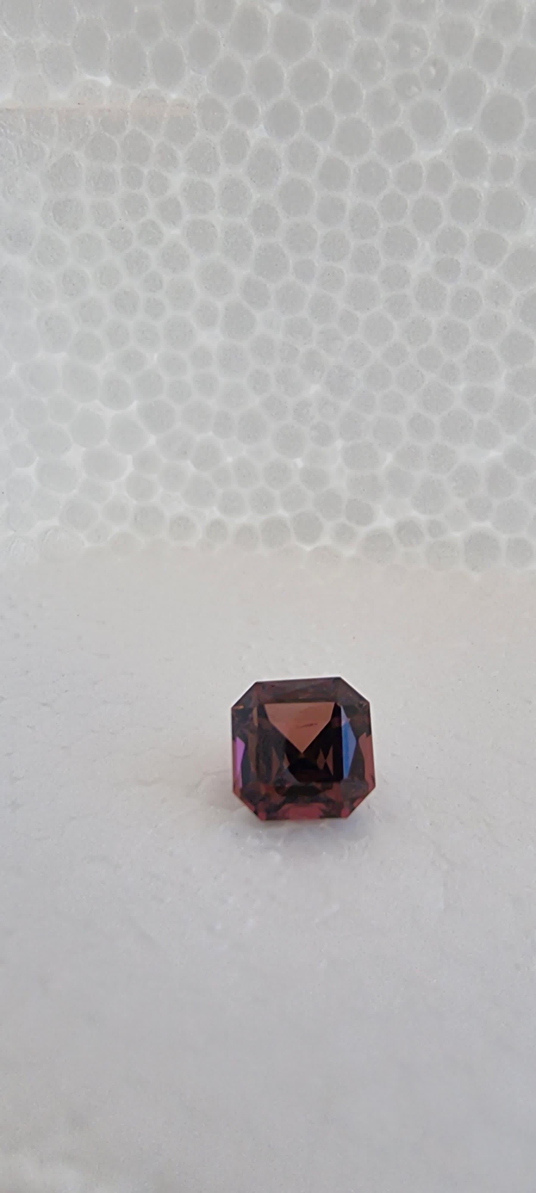 Artigiano Gemma di tormalina rubellite rosa a cuscino 2,6ct in vendita