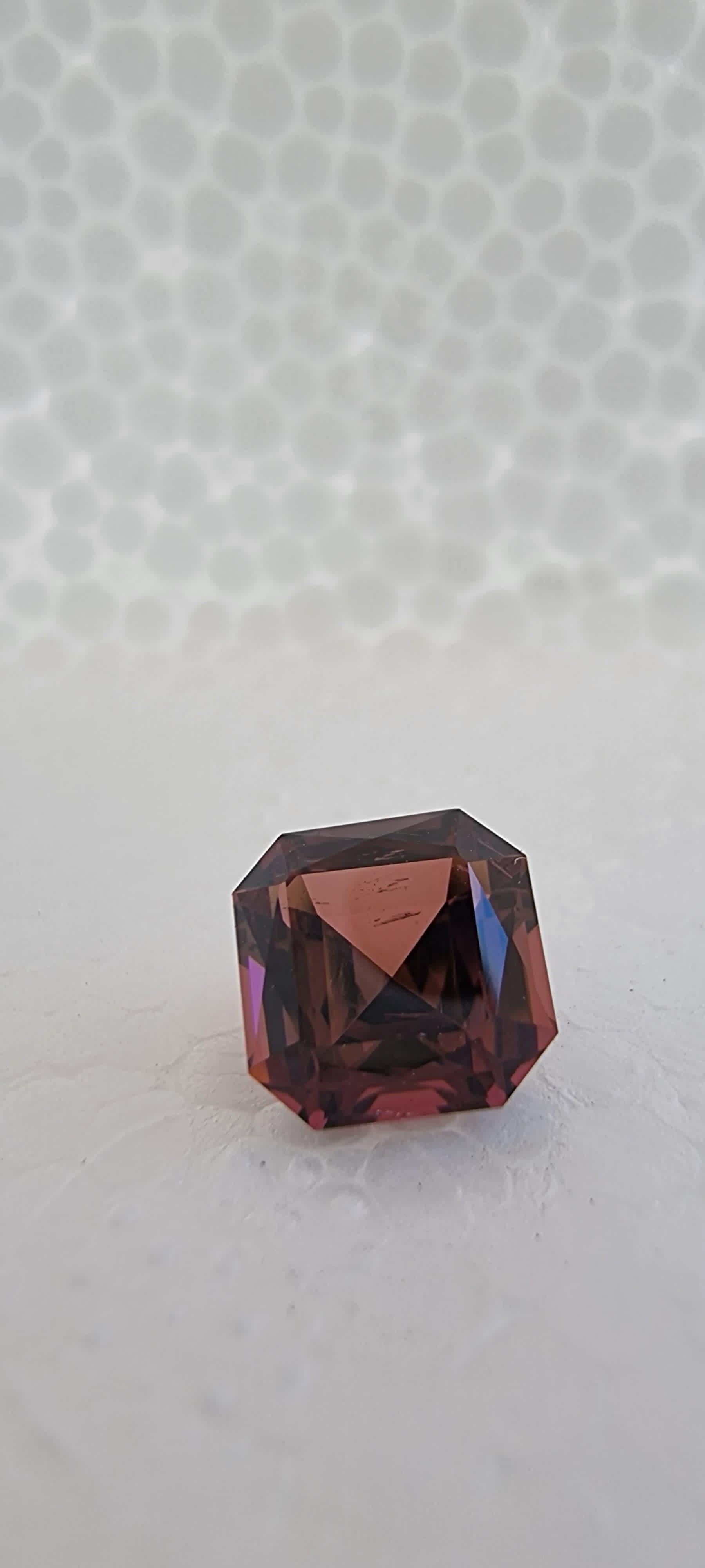 Taglio cuscino Gemma di tormalina rubellite rosa a cuscino 2,6ct in vendita