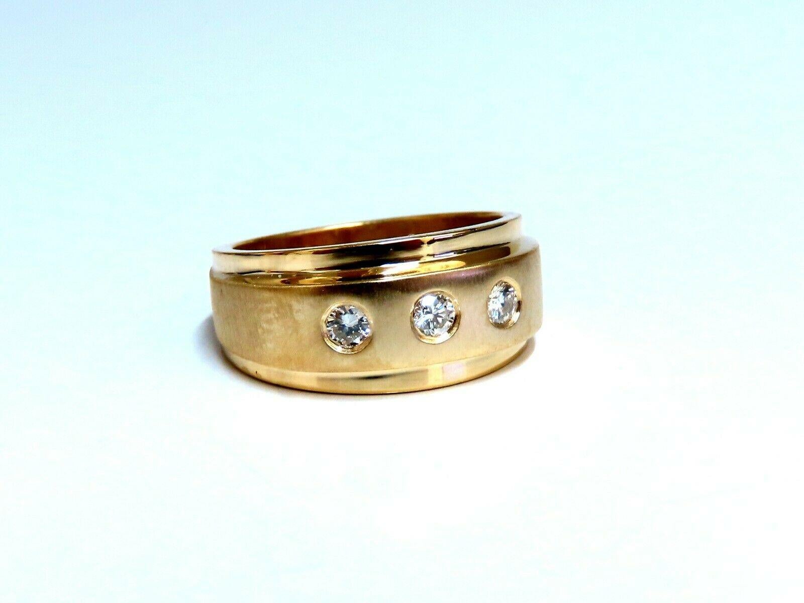 Minimalist Masculine Femme Statement

.26ct. Natural diamonds ring

H-color Vs-2 clarity 

Very good Cuts / Full cut Brilliants

14kt yellow gold

7.5 Grams

Ring size: 6

(Complimentary resizing available)

Ring is 12.7mm wide

8.8mm depth.