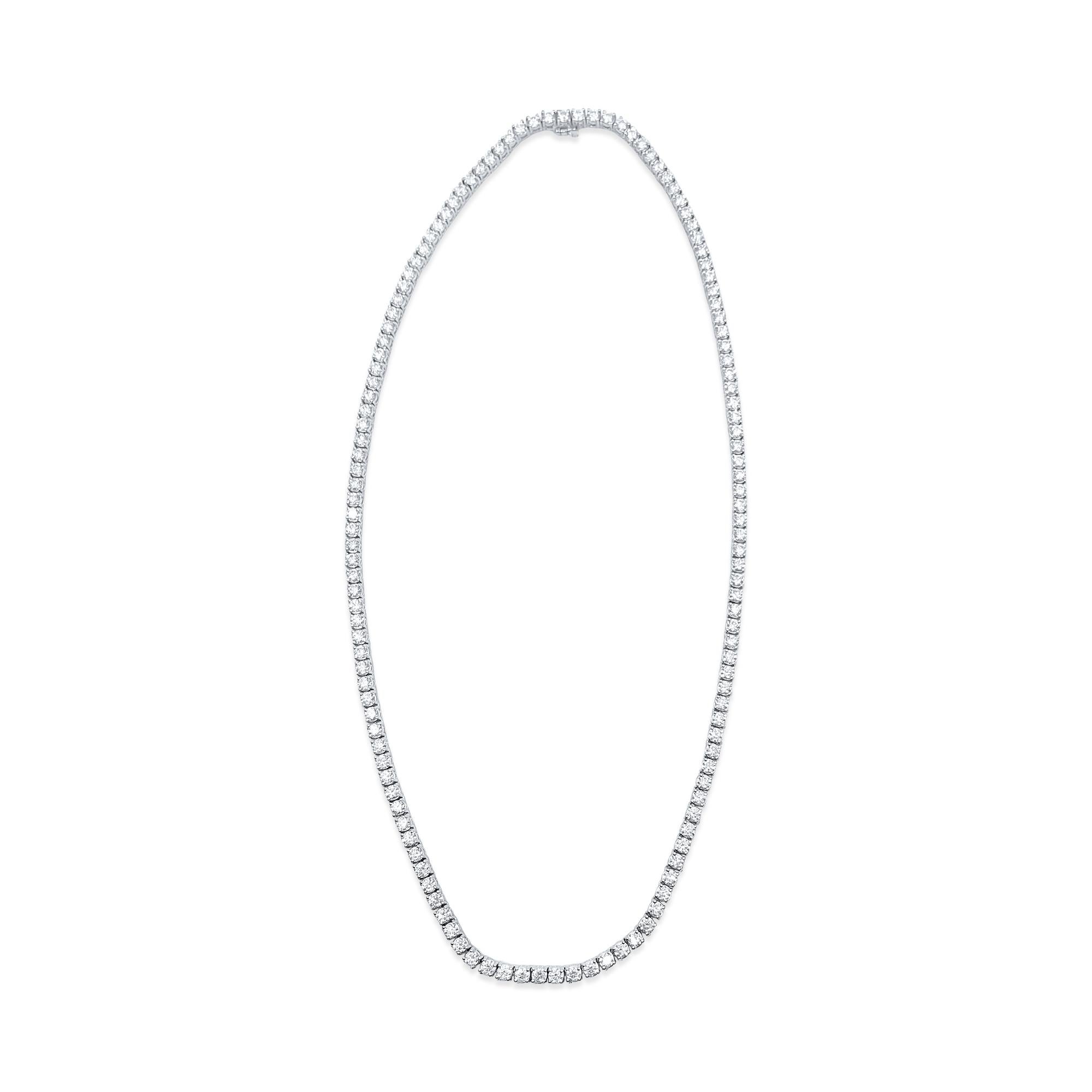 Contemporary 26CT VVS Diamond Tennis Necklace Unisex For Sale