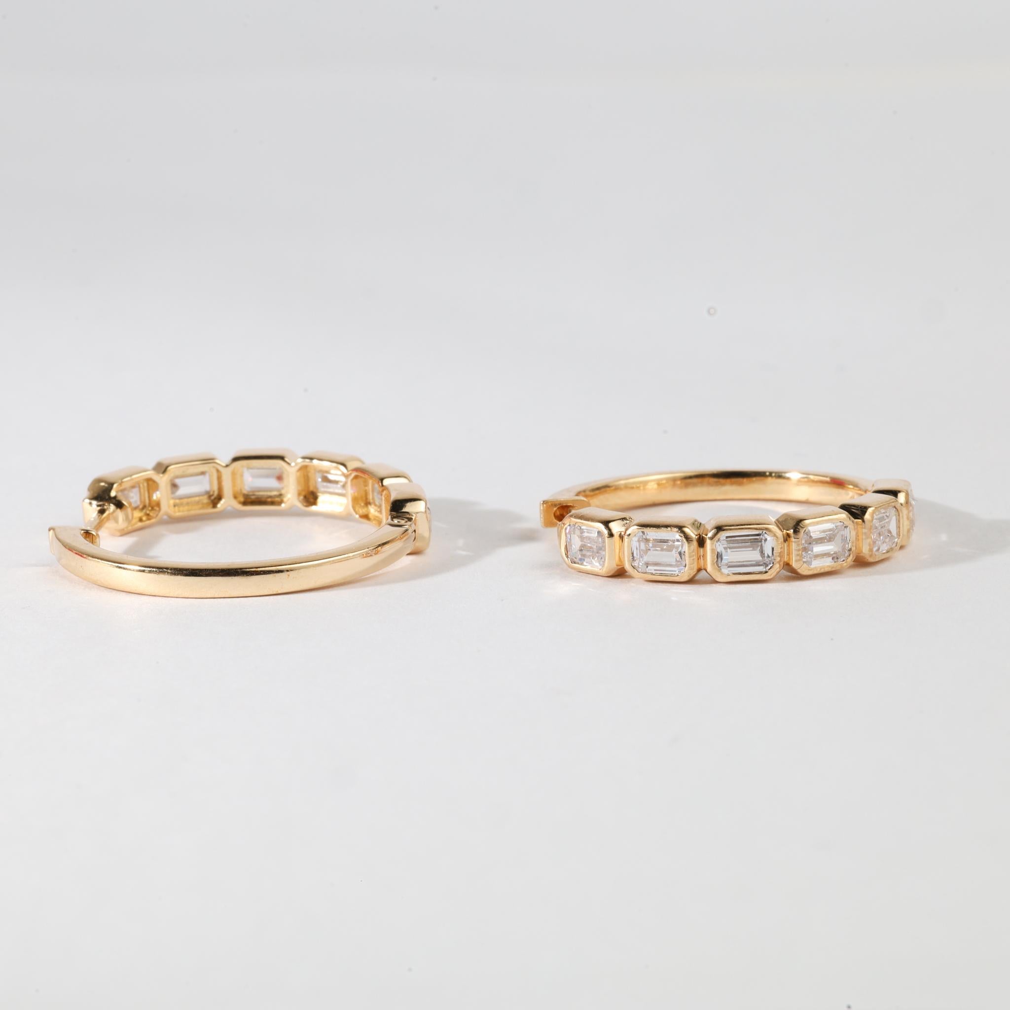 2,6 tcw natürlicher Smaragdschliff-Diamant-Ohrring aus 18 Karat Gelbgold - Farbe VS G im Zustand „Neu“ im Angebot in Jaipur, RJ