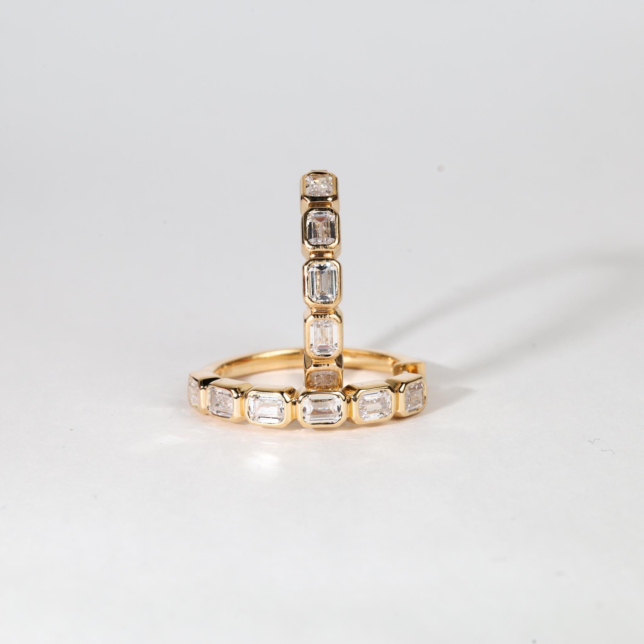 2,6 tcw natürlicher Smaragdschliff-Diamant-Ohrring aus 18 Karat Gelbgold - Farbe VS G im Angebot 2