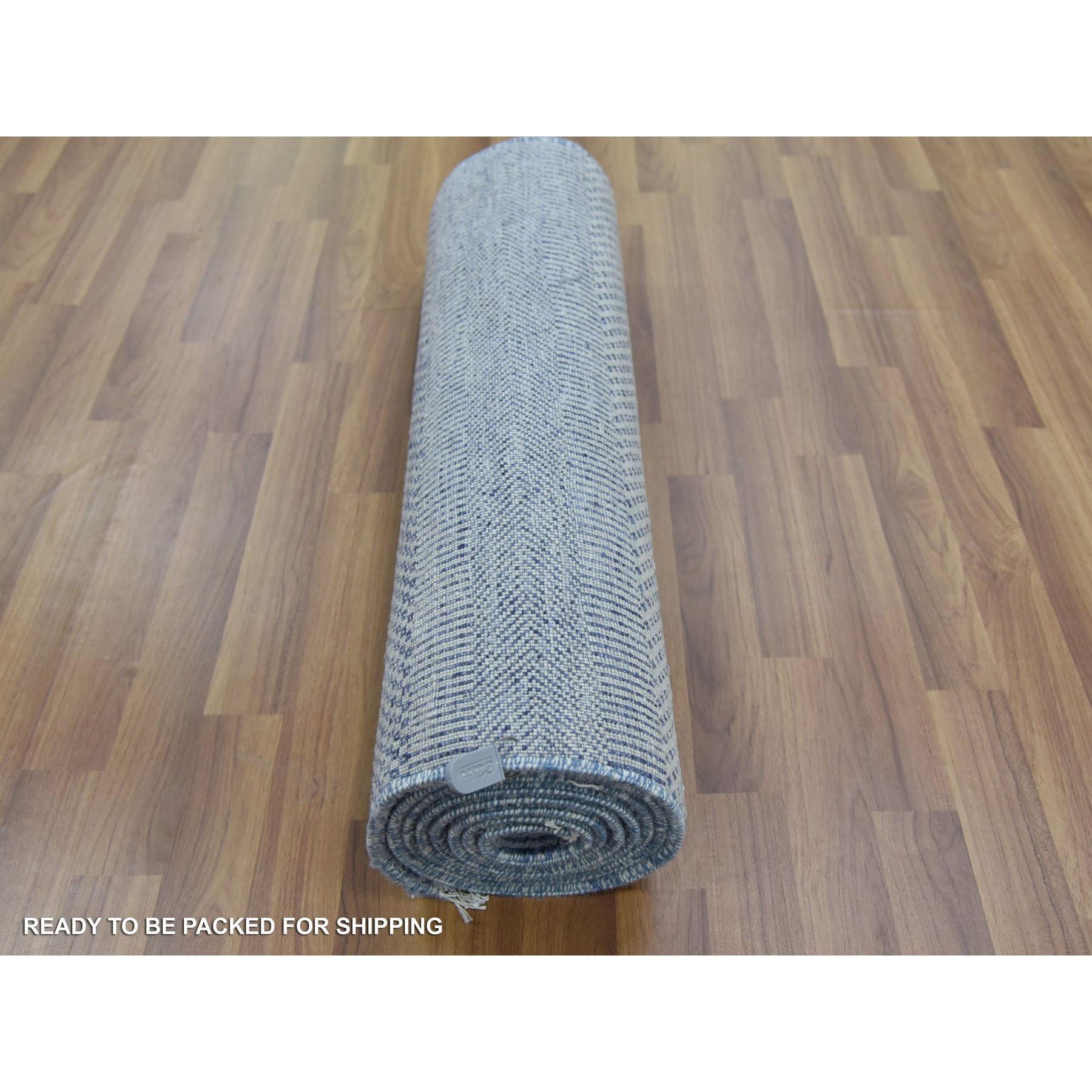 Noué à la main 2'6 