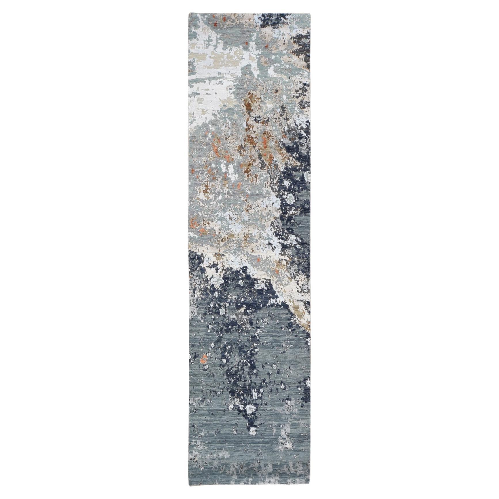 2'6"x10' Gray Dense Weave Abstract Design Wool and Silk Hand Knotted Runner Rug