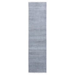 Tappeto Runner in lana e seta 2'6 "x10' grigio annodato a mano con design a erba moderno