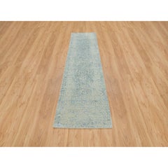 2'6"x10' Gray Wool and Silk Modern Jacquard Hand Loomed Oriental Runner Rug