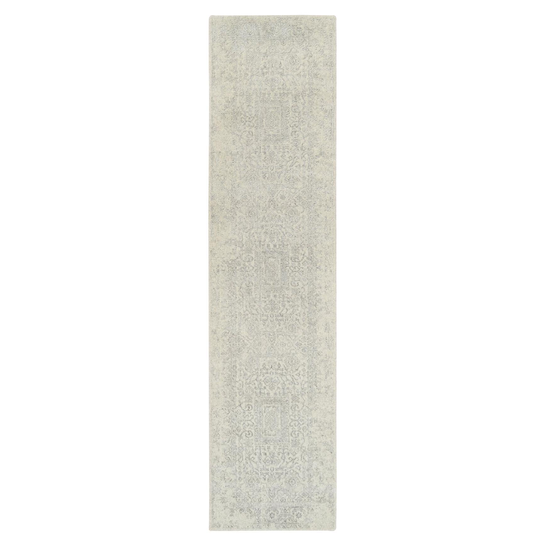 2
6"x10
1" Beige Hand Loomed, Wool Silk Fine Jacquard Oriental Runner Rug For Sale