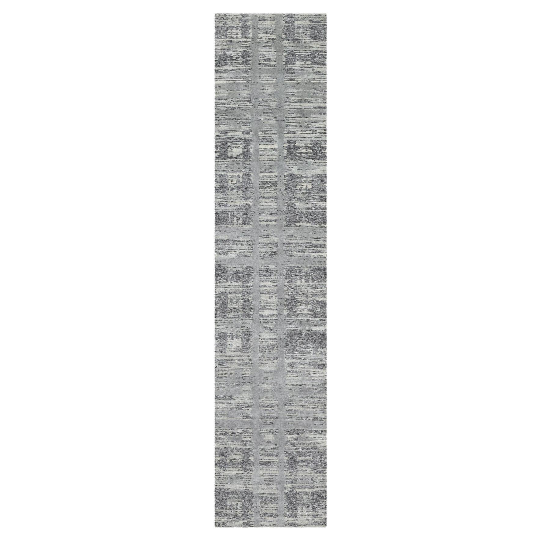 2'6"x11'8" Gray, Undyed Natural Wool, Hand Knotted, Modern Design, Runner Rug