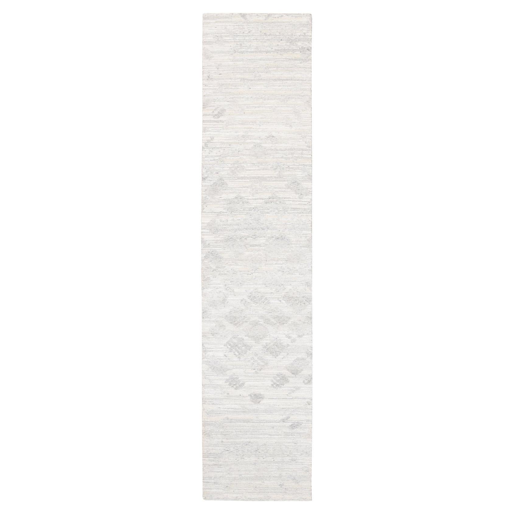 2'6"x12' Ivory Hand Spun Undyed Natural Wool Modern Hand Knotted Runner Rug