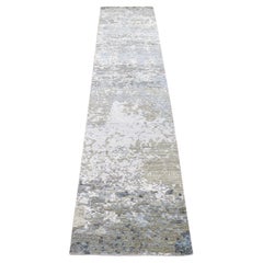 2'6"x12'1" Grauer, moderner, abstrakter, handgeknüpfter, Läufer aus reiner Wolle mit modernem, abstraktem Design