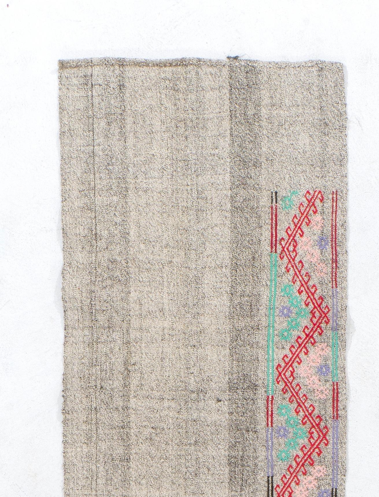 Verstellbar 2,6x17 Ft Verstellbar - Extralanger & schmaler Vintage Handgefertigter Kelim-Teppich für Läufer (Türkisch) im Angebot