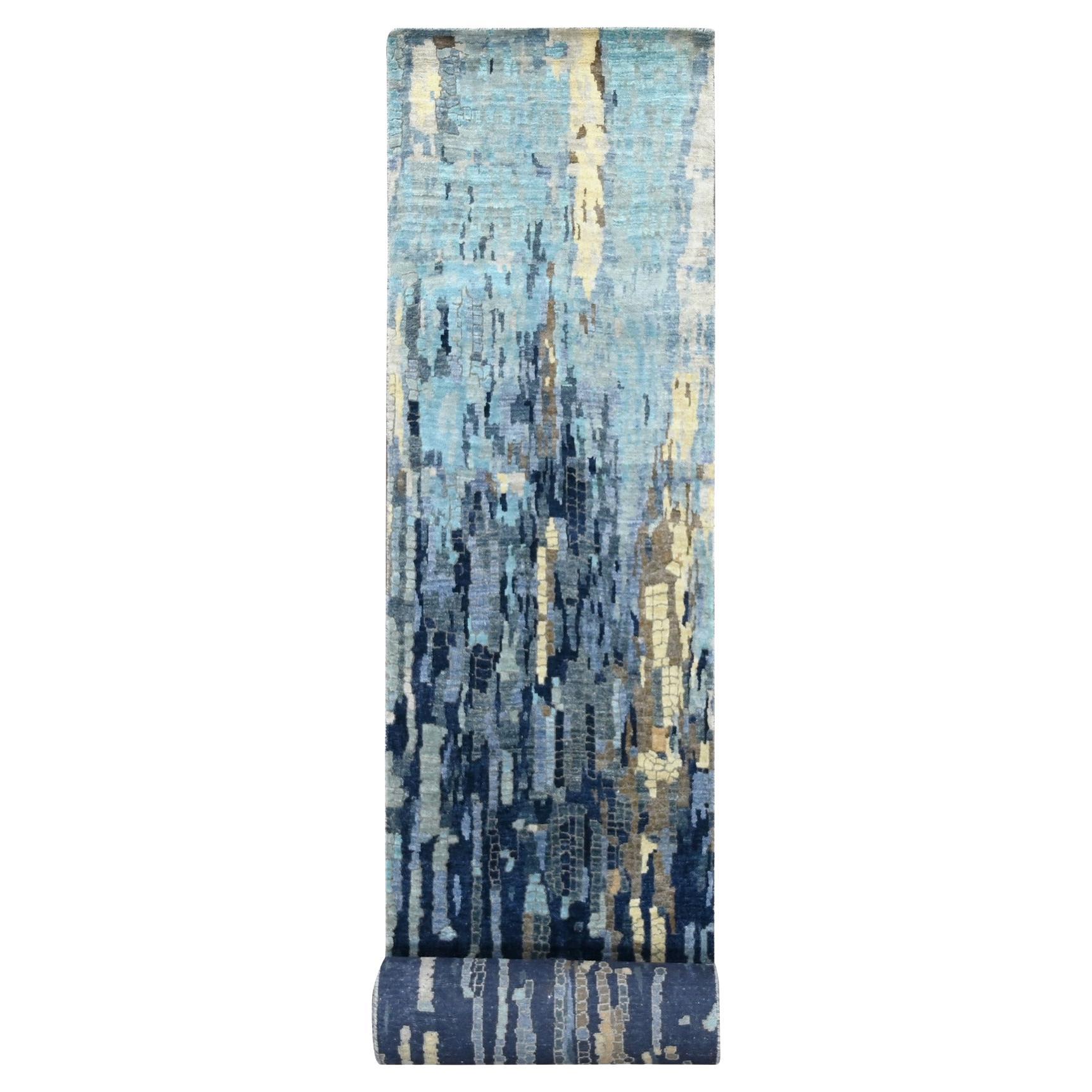 Tappeto Runner XL in lana e seta con disegno a mosaico blu di Prussia annodato a mano 2'6 "x17'9"