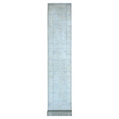 2'6"x19'1" Wickham Gray Sickle Leaf Design Soft Vibrant Wool Runner Rug
