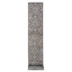 2'6 "x20'5" Alfombra Corredera XL de Lana y Seda Marrón y Gris de Inspiración Mogol
