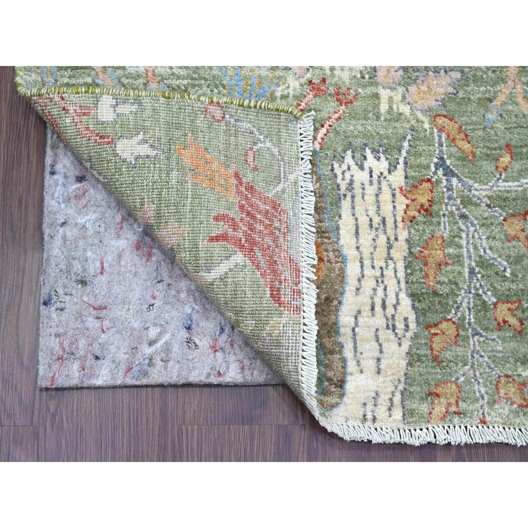 Greene & Greene, morbida lana, Peshawar afgano con disegno di uccelli del paradiso, annodato a mano, tintura vegetale, runner XL, tappeto orientale
Materiali primari: Lana
Lattice: No Pile 
altezza: 0,25 pollici
Stile: Di transizione
Colore