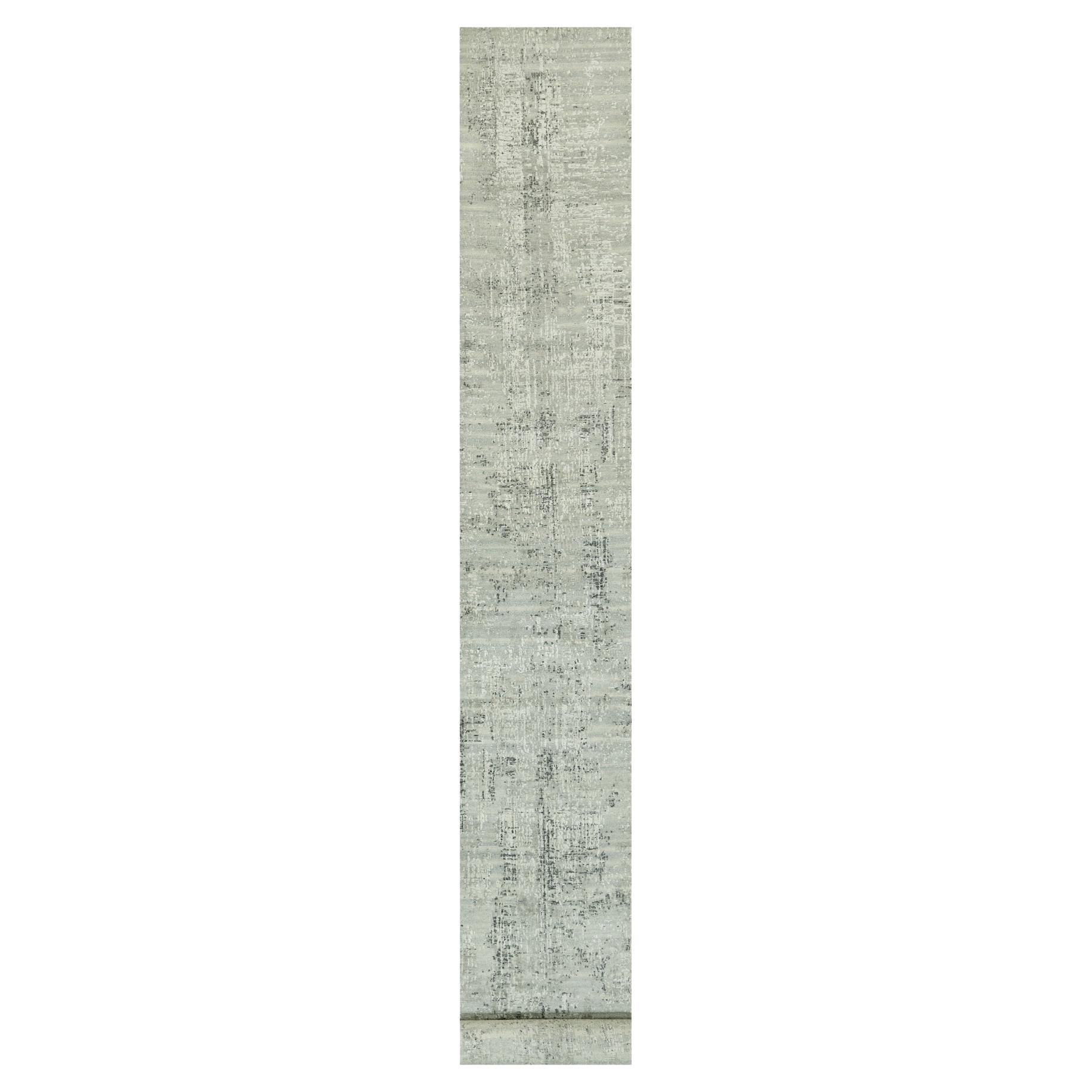 2'6"x26' Owl Gray Hand Knotted Cut and Loop Pile Modern XL Runner Oriental Rug For Sale