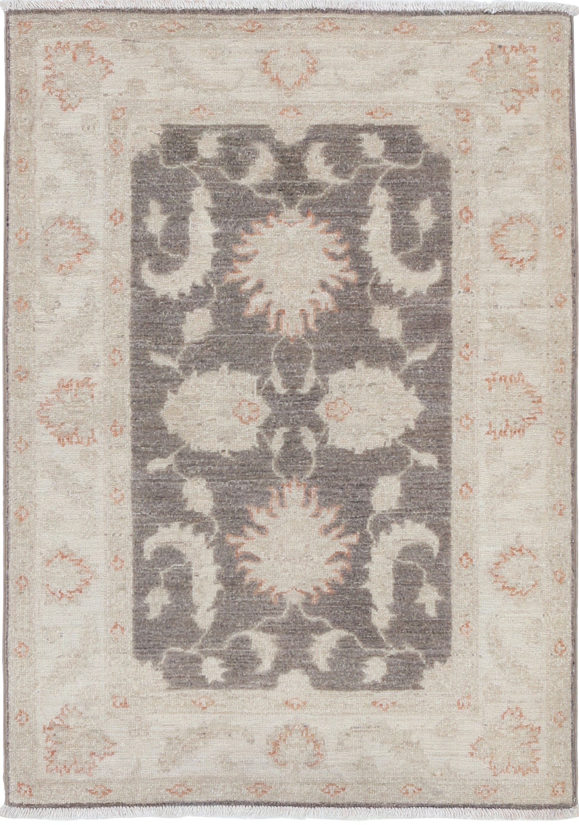 2.6x3.8 ft Hand Knotted Floral Turkish Area Rug in Gray and Beige. 100% Wool