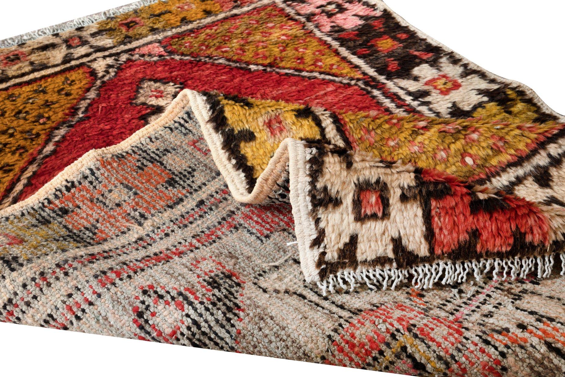 2,6x3.8 Ft Vintage Handgeknüpfter Teppich mit Schachtel-Akzent, authentischer türkischer Türteppich (Stammeskunst) im Angebot