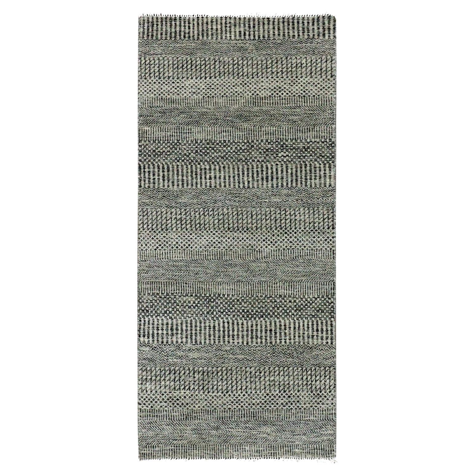 2
6"x5
10" Frost Gray Pure Undyed Wool Grass Design Hand Knotted Runner Rug For Sale