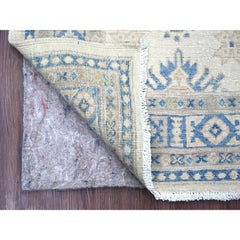Alfombra Corredera de Lana Anudada a Mano Kazak con Medallones de Aspecto Vintage Marfil de 2'6 "x5'3
