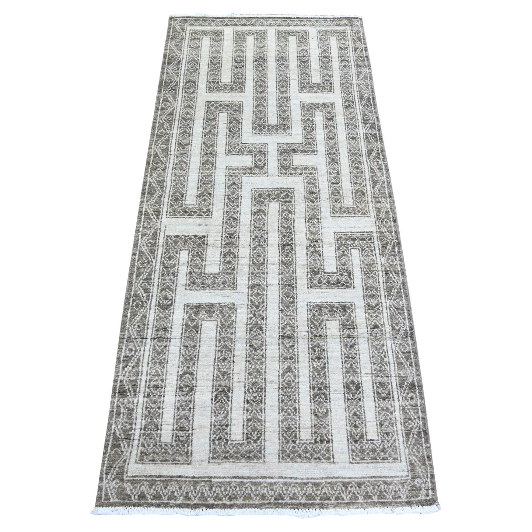 2'6"x5'8" Taupe Brown, Fine Peshawar Soft Wool Hand Knotted Oriental Rug