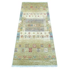 2'6"x5'9" Green Fine Kashkuli Animal Figurines Hand Knotted Soft Wool Runner Rug