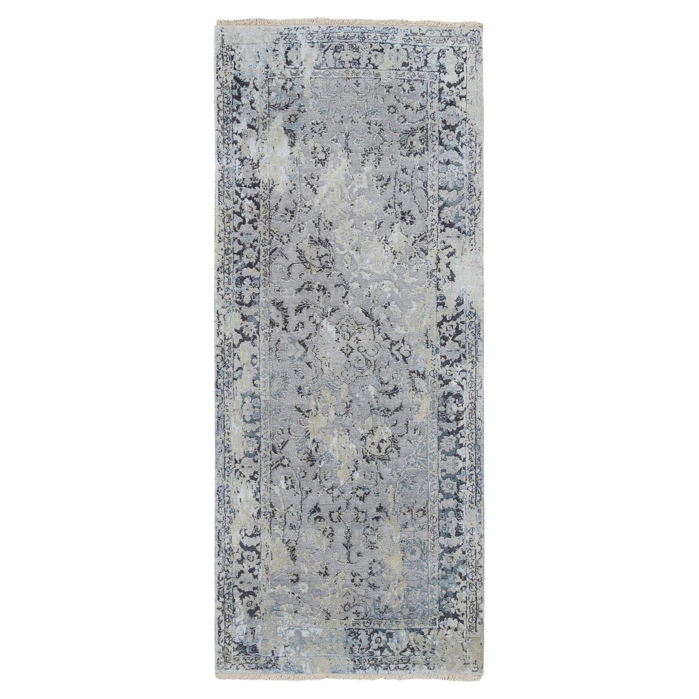 2
6 "x6
Grau, Handgeknüpftes Broken Kashan Design, Seide mit Wolle, Läufer Teppich