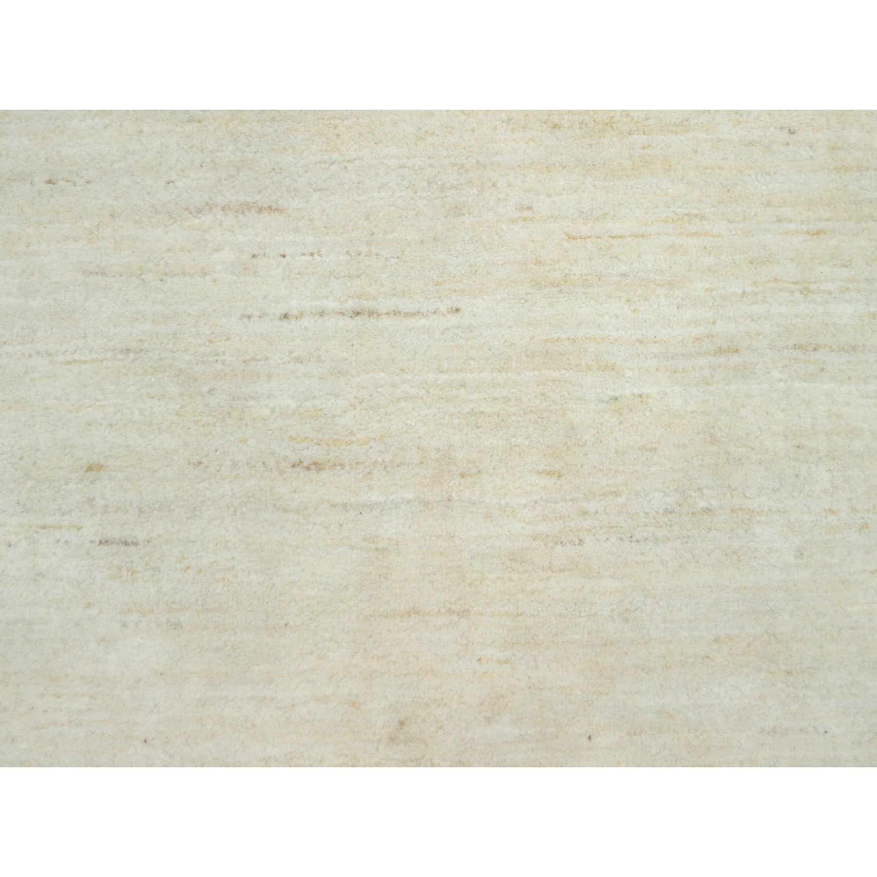 Hand-Knotted 2'6