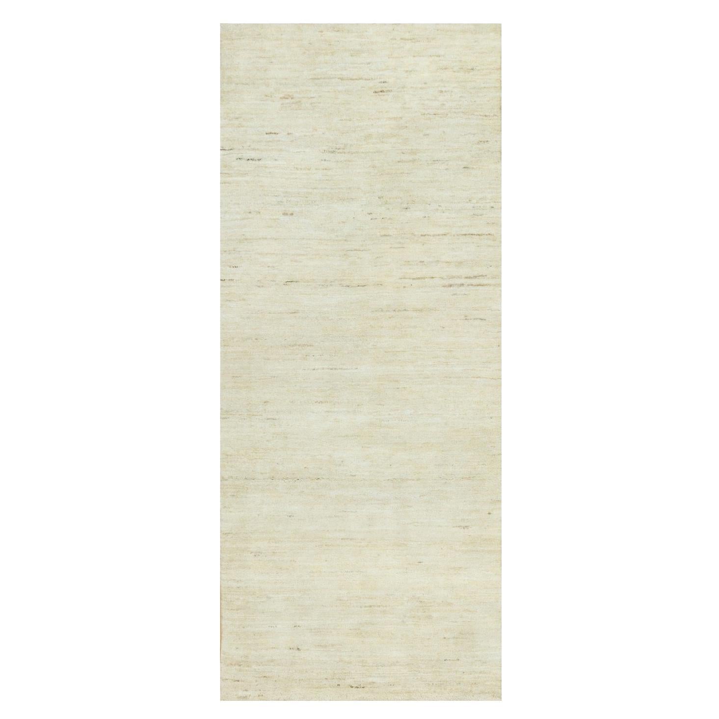 2'6"x6 Great Hall Mouldings White Denser Weave Hand Knotted Lori Buft Gabbeh Rug For Sale