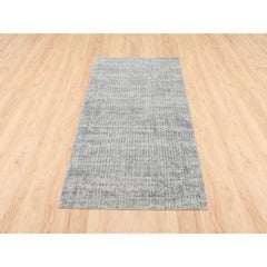 2'6"x6' Hand-Loomed Gray Fine Jacquard Modern Wool-Silk Oriental Runner Rug