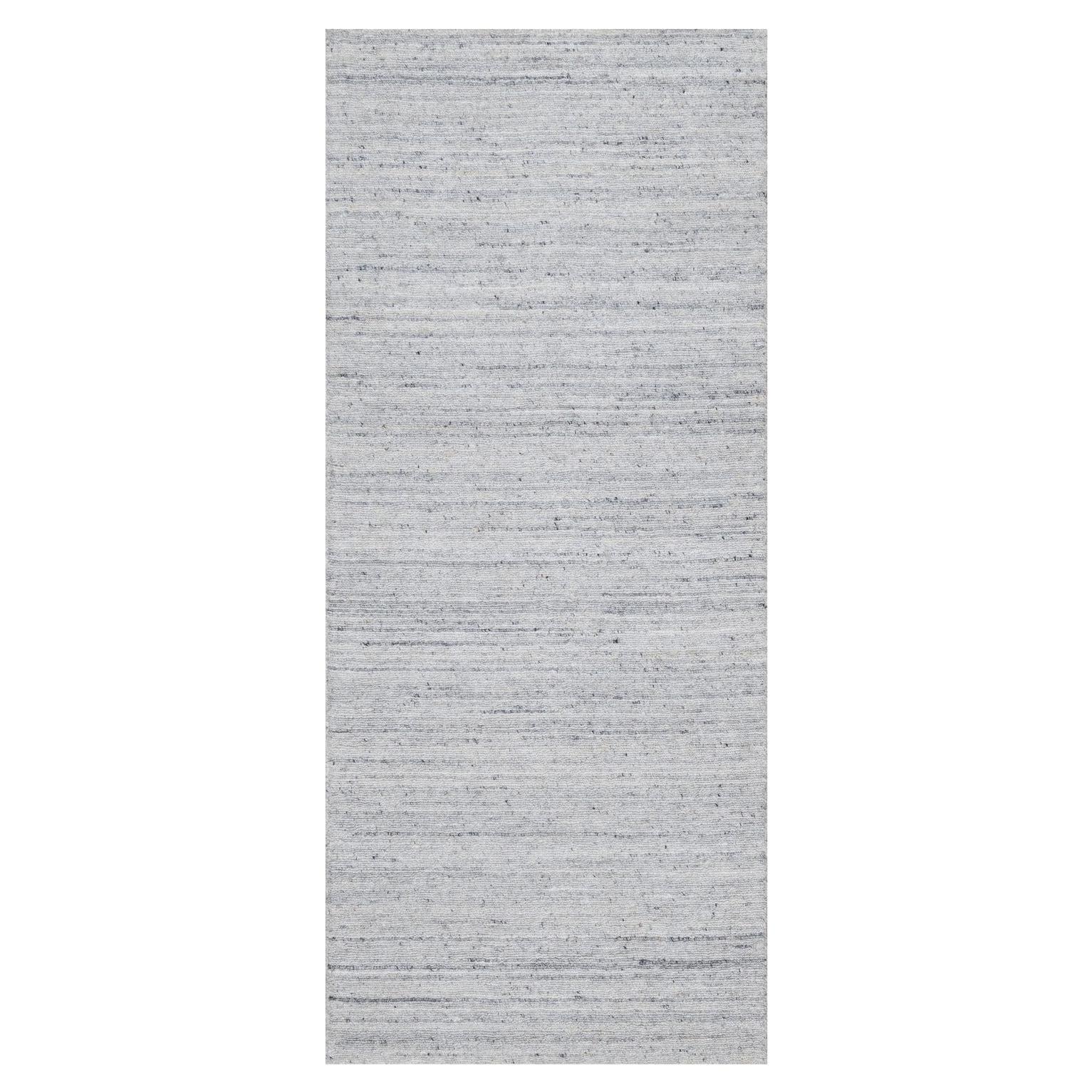 2'6"x6' Ice White Plain Modern Striae Design Hand Loomed Soft Wool Runner Rug