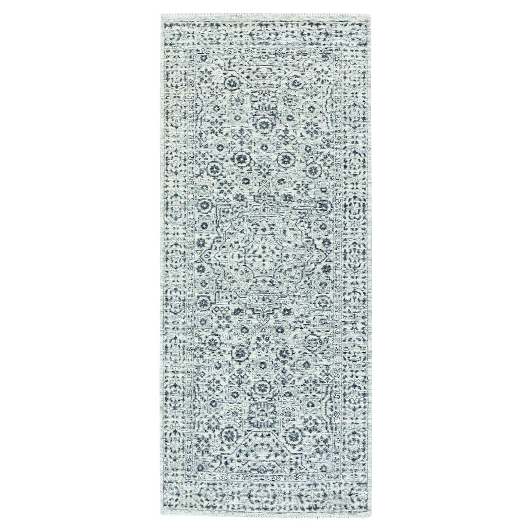 2
6 "x6
 Blanco, 100% Lana sin teñir, Alfombra de Corredor Anudada a Mano con Diseño de la Dinastía Mameluca en venta