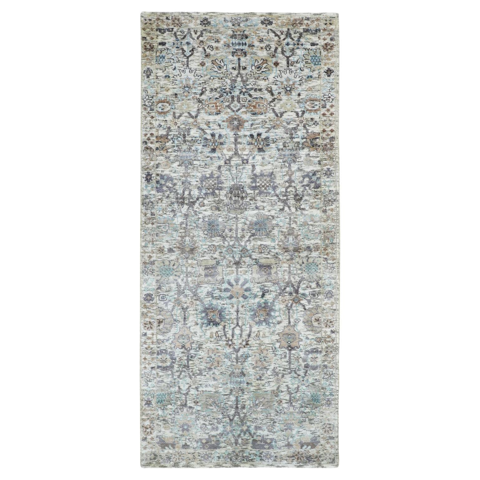 2'6 "x6'2" Ivory Silk With Textured Wool Tabriz Runner Tapis oriental noué à la main