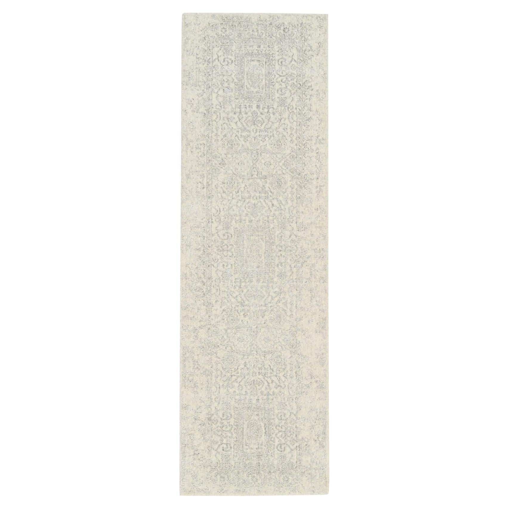 2
6"x8
 Beige Wool and Silk Hand Loomed Fine Jacquard Runner Rug