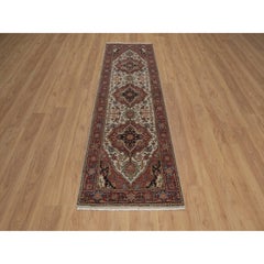 Tapis de passage « Fine Heriz » de 2'6" x 8', couleur ivoire vieilli, reproduction 100 % laine, noué à la main