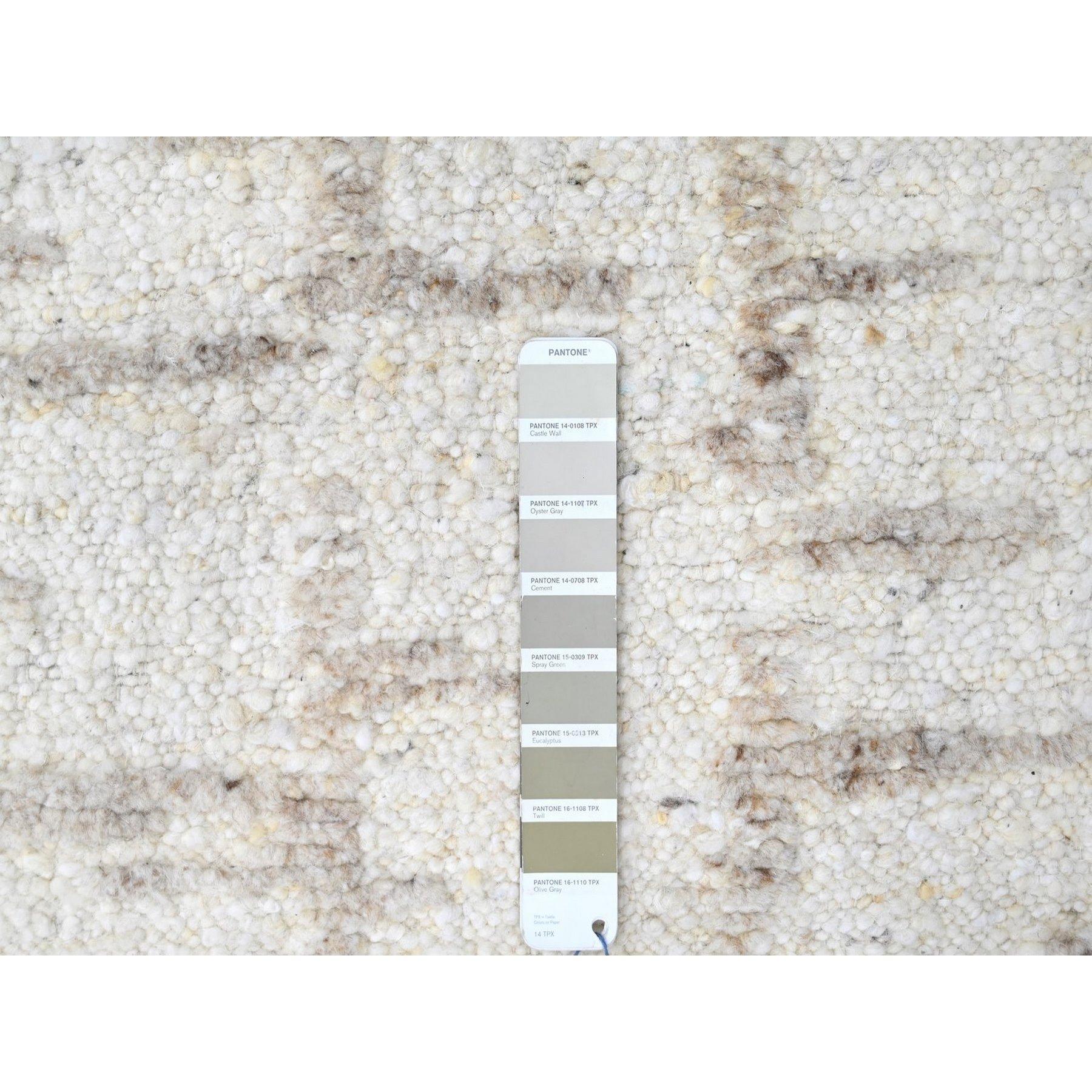 Noué à la main 2'6