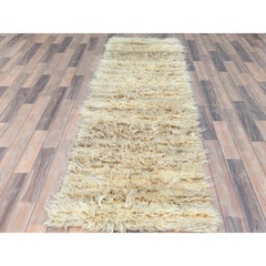 2'6"x8' Ivory Moroccan Berber Natural Wool Hand Knotted Runner Rug