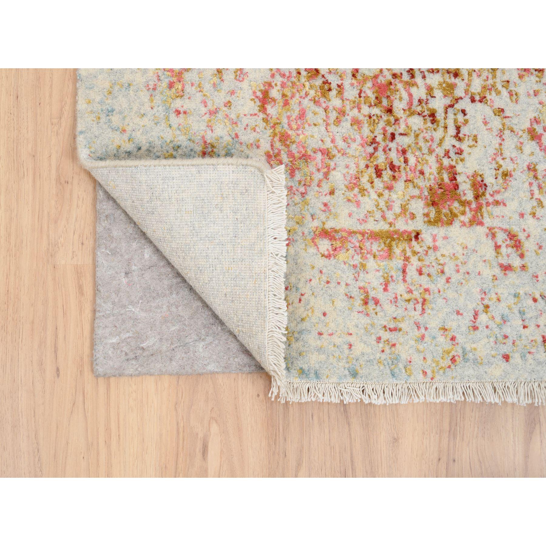 Moderno Tappeto Runner Orientale Rosa Persiano Erased Design Lana/Seta Annodato a Mano 2'6 