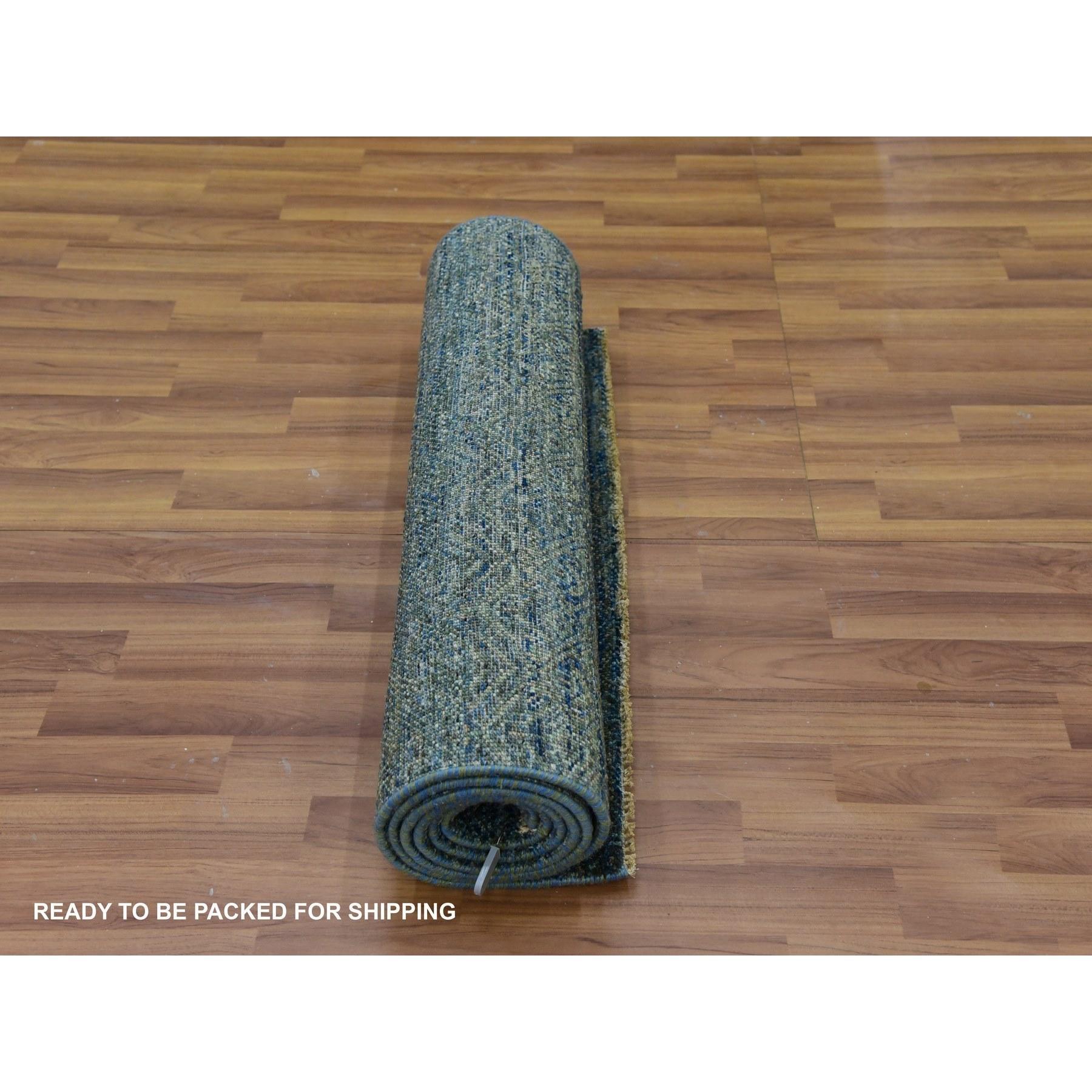 Hand-Knotted 2'6