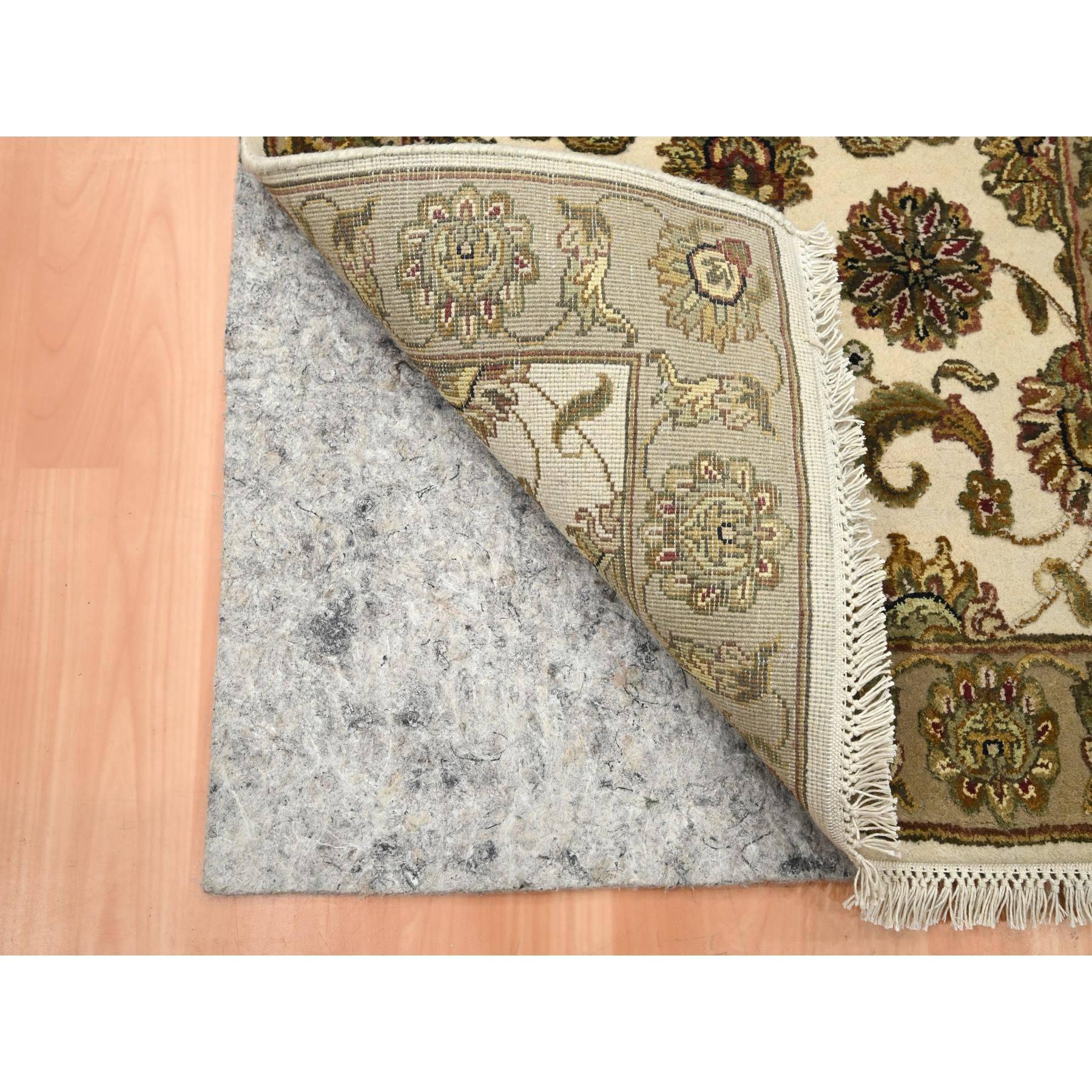Medievale Tappeto Runner in lana e seta annodato a mano con design a foglie del Rajasthan bianco 2'6 